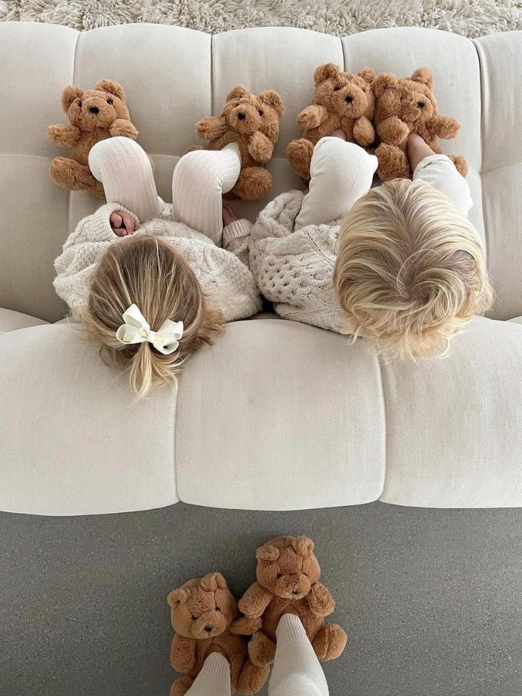 GUSTAVE BEAR SLIPPERS